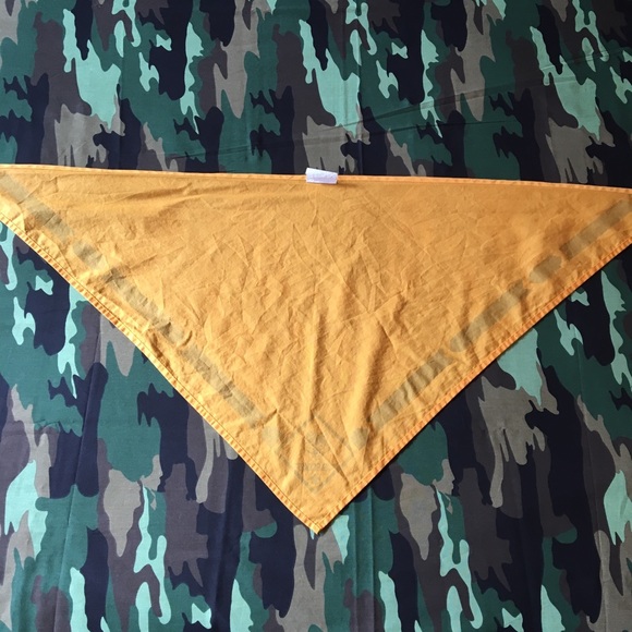 Cub Scouts Neckerchief with Wolf! 🐺 - Picture 7 of 7